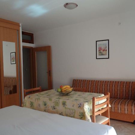 Vila Lola Apartmani Трогір Екстер'єр фото